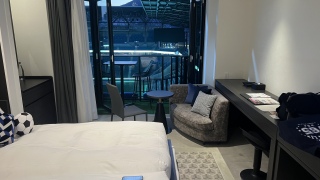 �X�^�W�A���V�e�B�z�e�������I