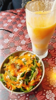 �ߏ��̃J���[������